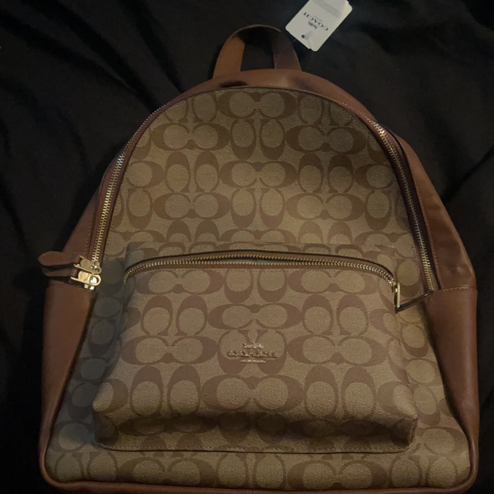 NWT Coach Medium Charlie Backpack khaki/Saddle